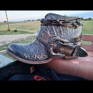 Freebird Saloon Boots EUC Women's 9